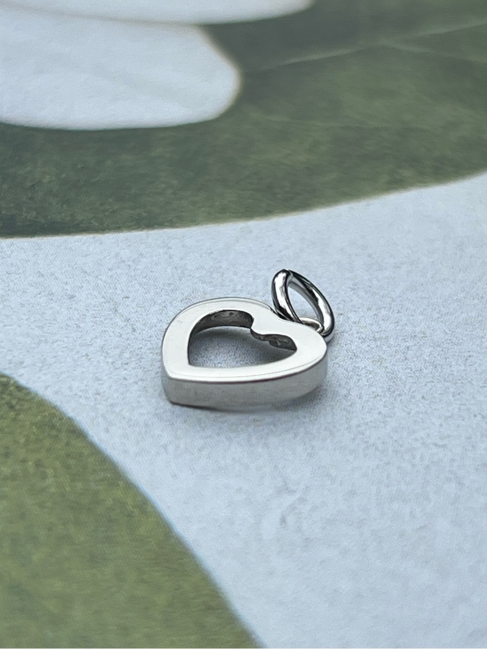 14K White Gold Open Heart Pendant
